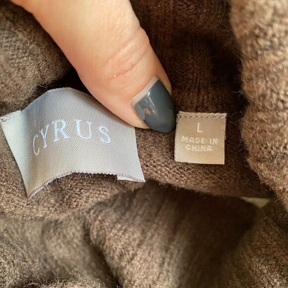 CYRUS New Boucle Sweater BNWT Turtleneck - Picture 11 of 11